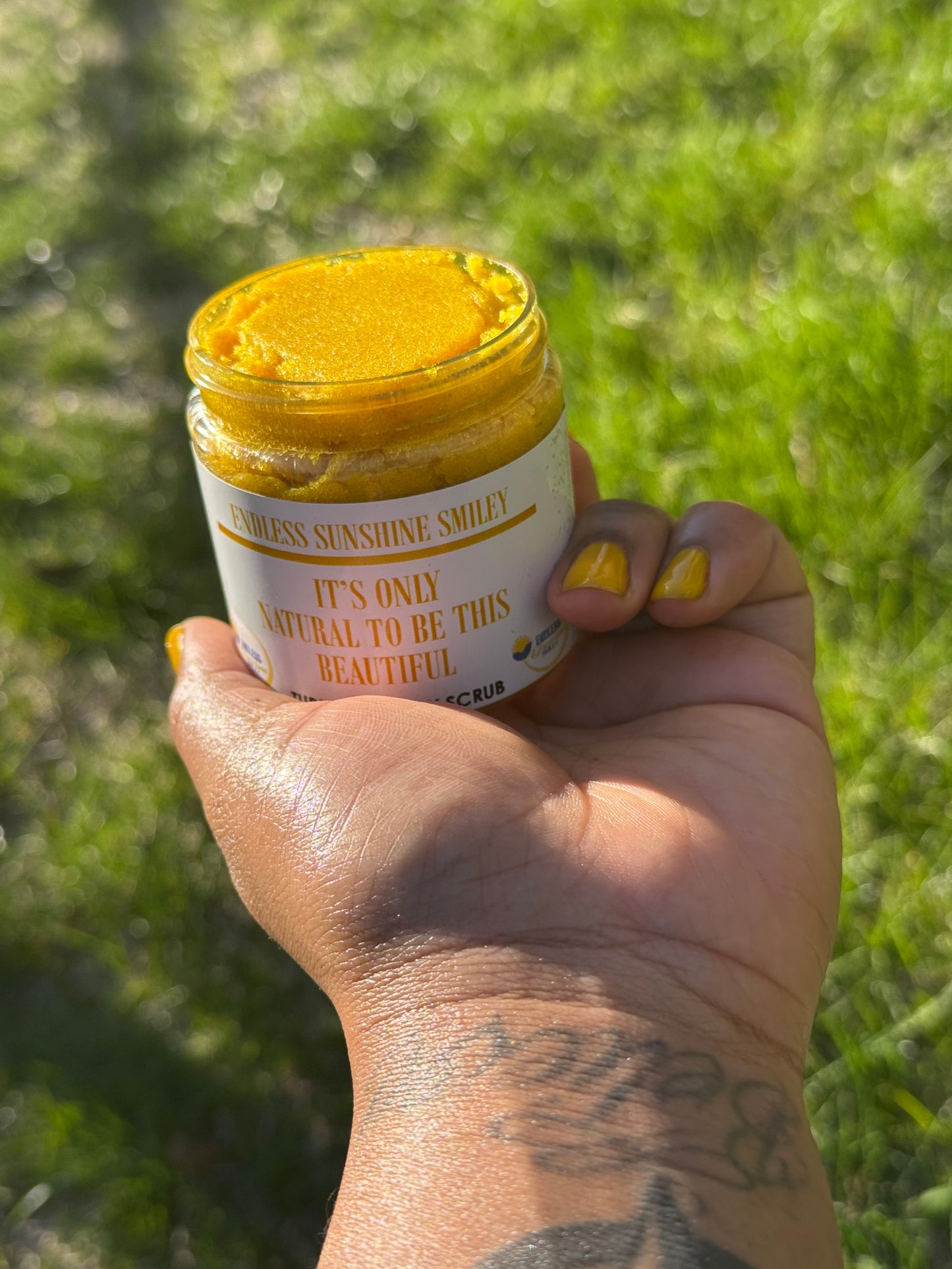 Turmeric Body Scrub – “It’s Only Natural to Be This Beautiful”